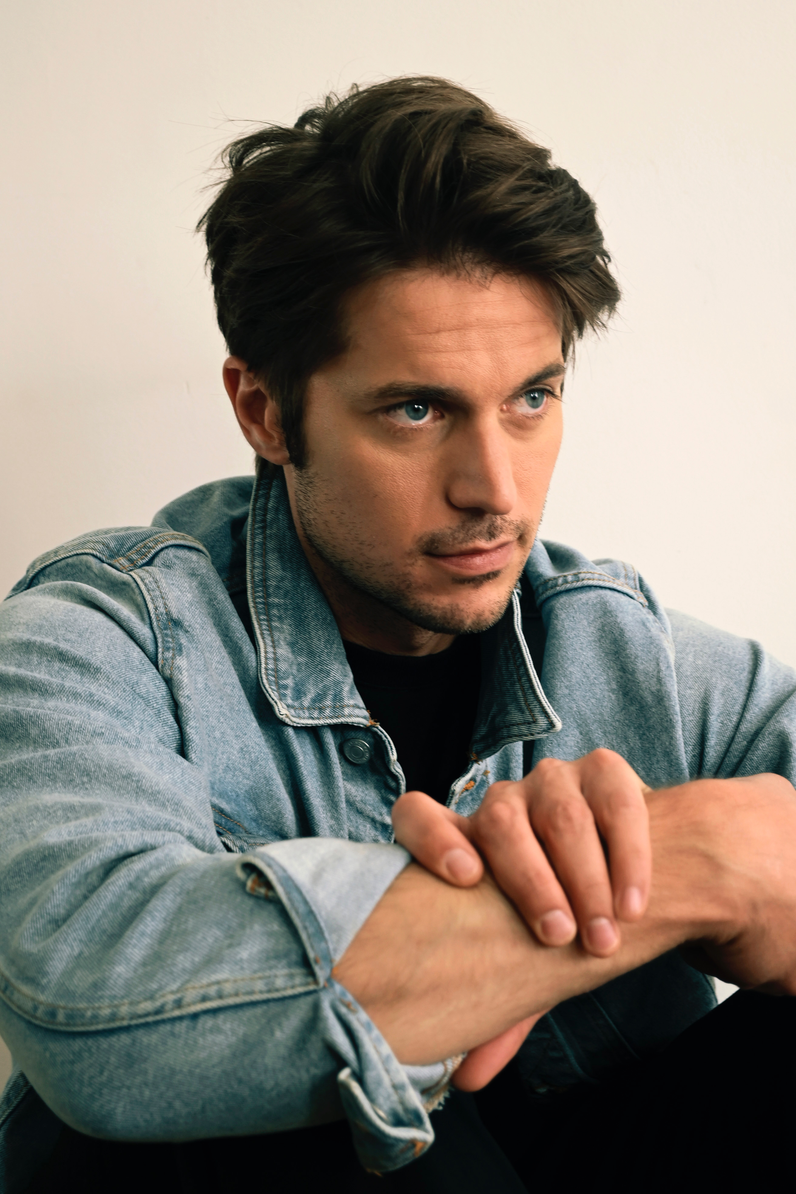 Lucas Bravo Actor eTALENTA