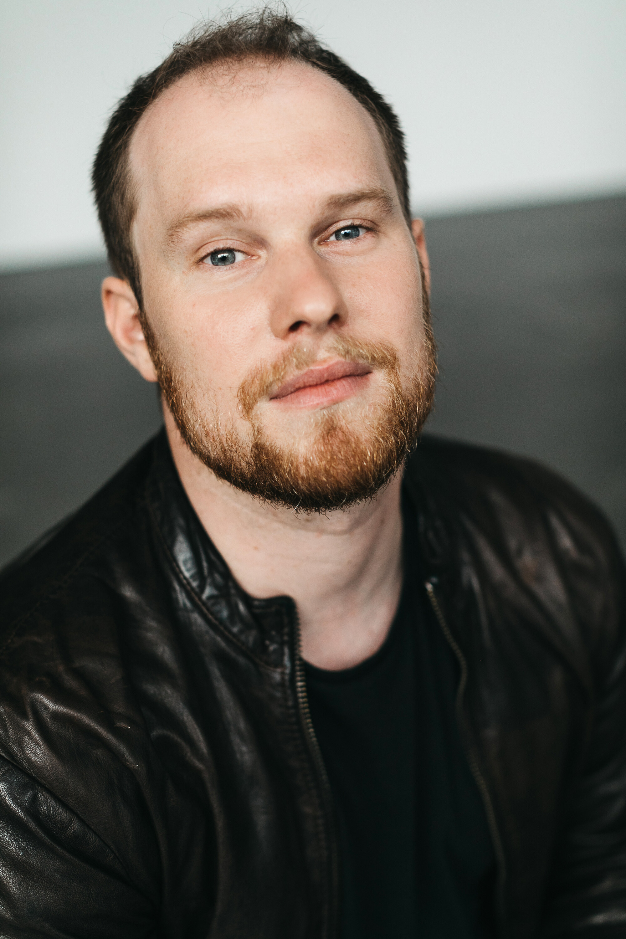 Sven Daniel Bühler Comédien e TALENTA