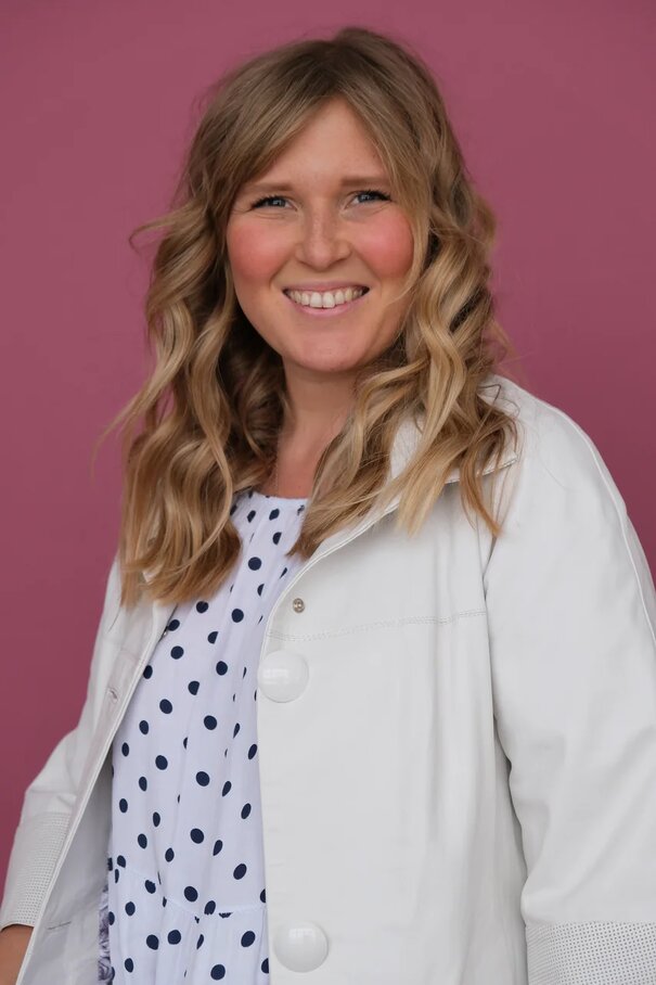 Gey qamoqxona pornosi (ruscha) 7 mitti porno