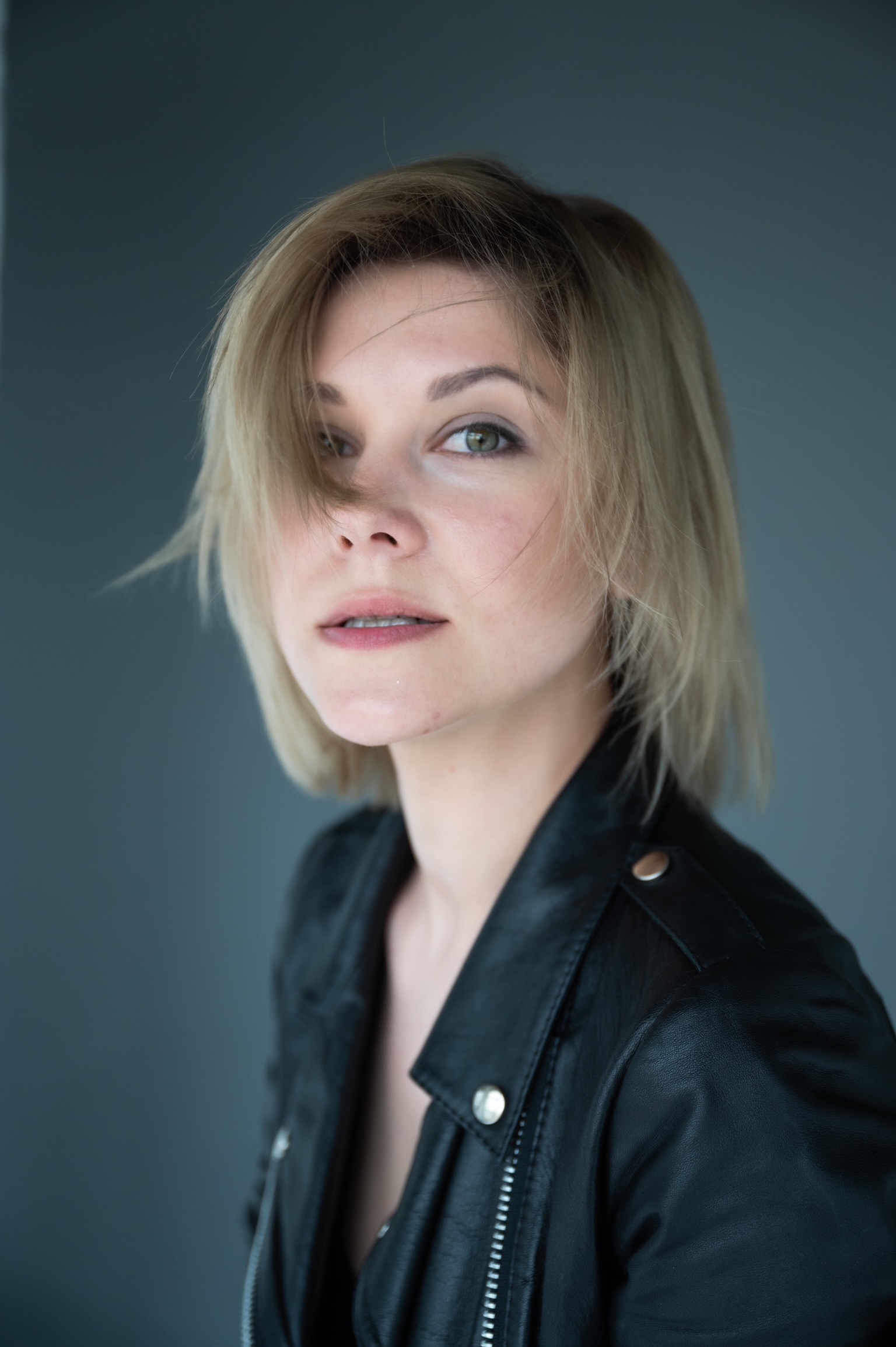 Transseksuallar oz ogizlariga kiradilar Semiz odamlarda orgazm