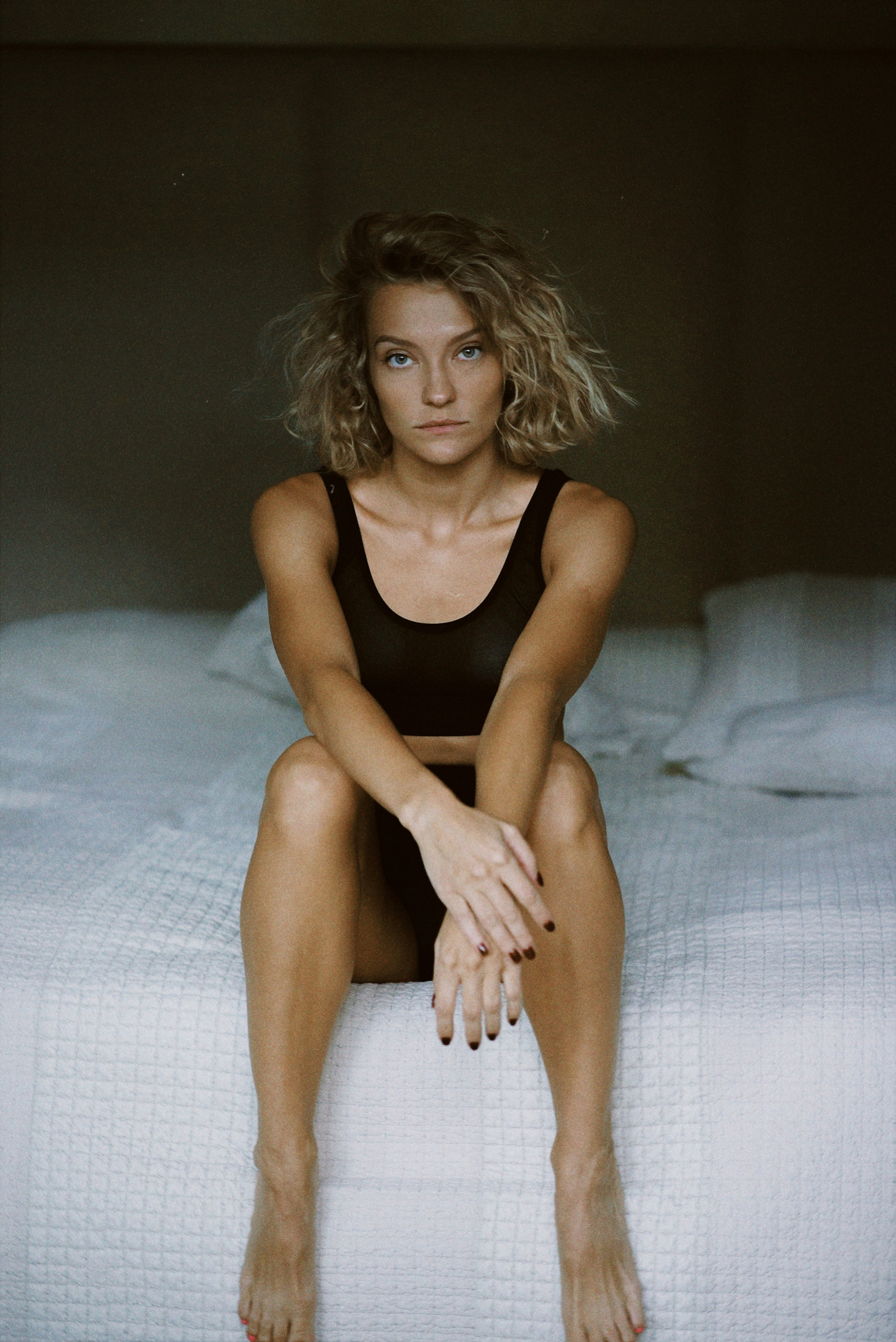 Znamenkada jinsiy aloqa Ayol katta belbog bilan sikiladi