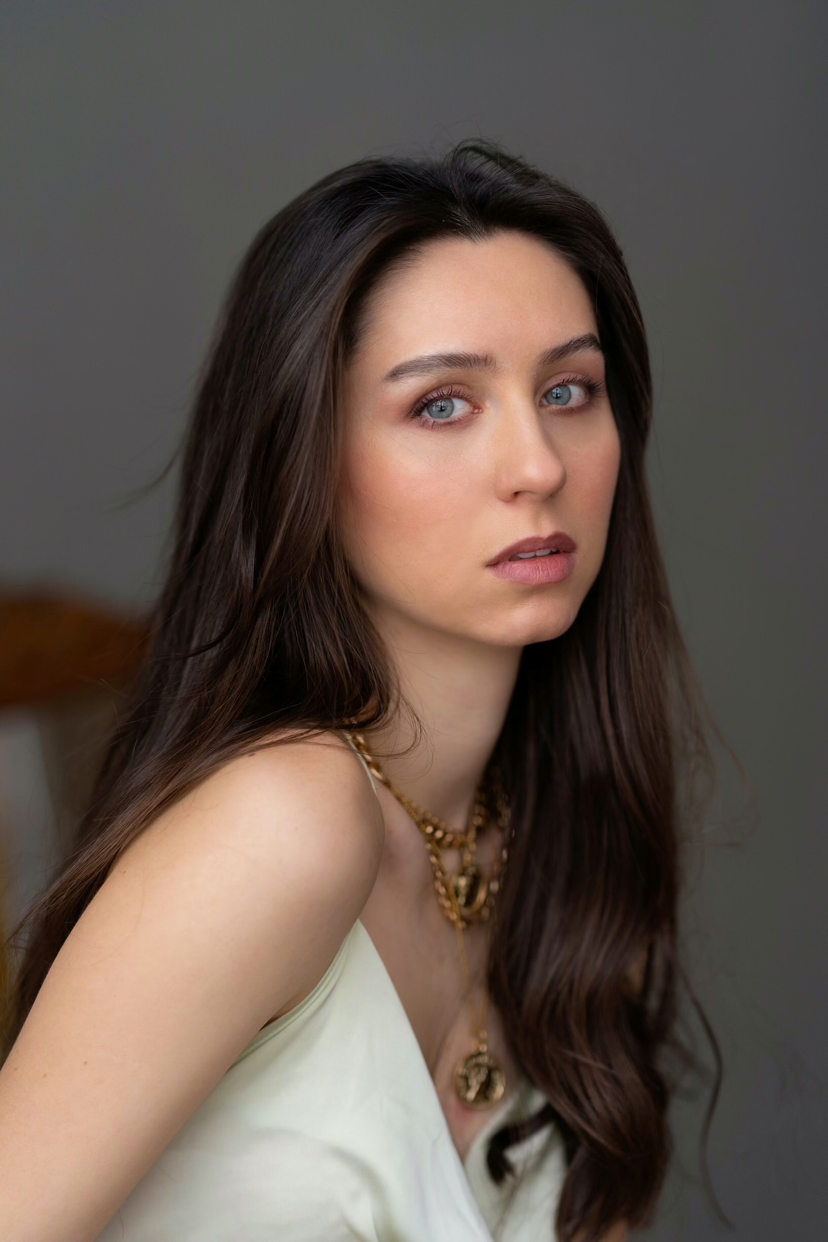 Laktatsiya davridagi tit sutni erotik tarzda otadi Mini yubka yakkaxon porno