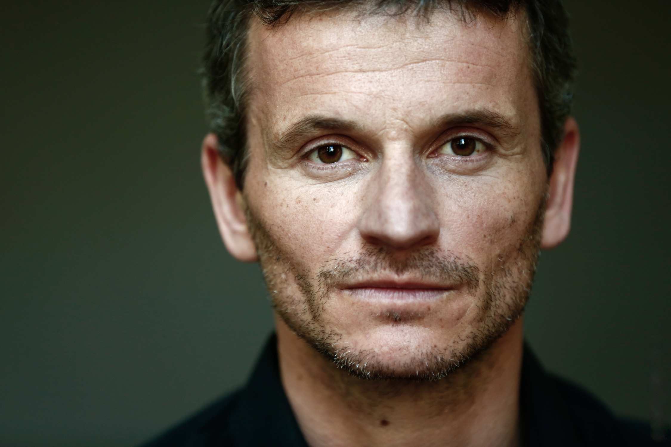 Portrait de Nicolas Beaucaire, comédien et doubleur français, décédé à 52 ans
