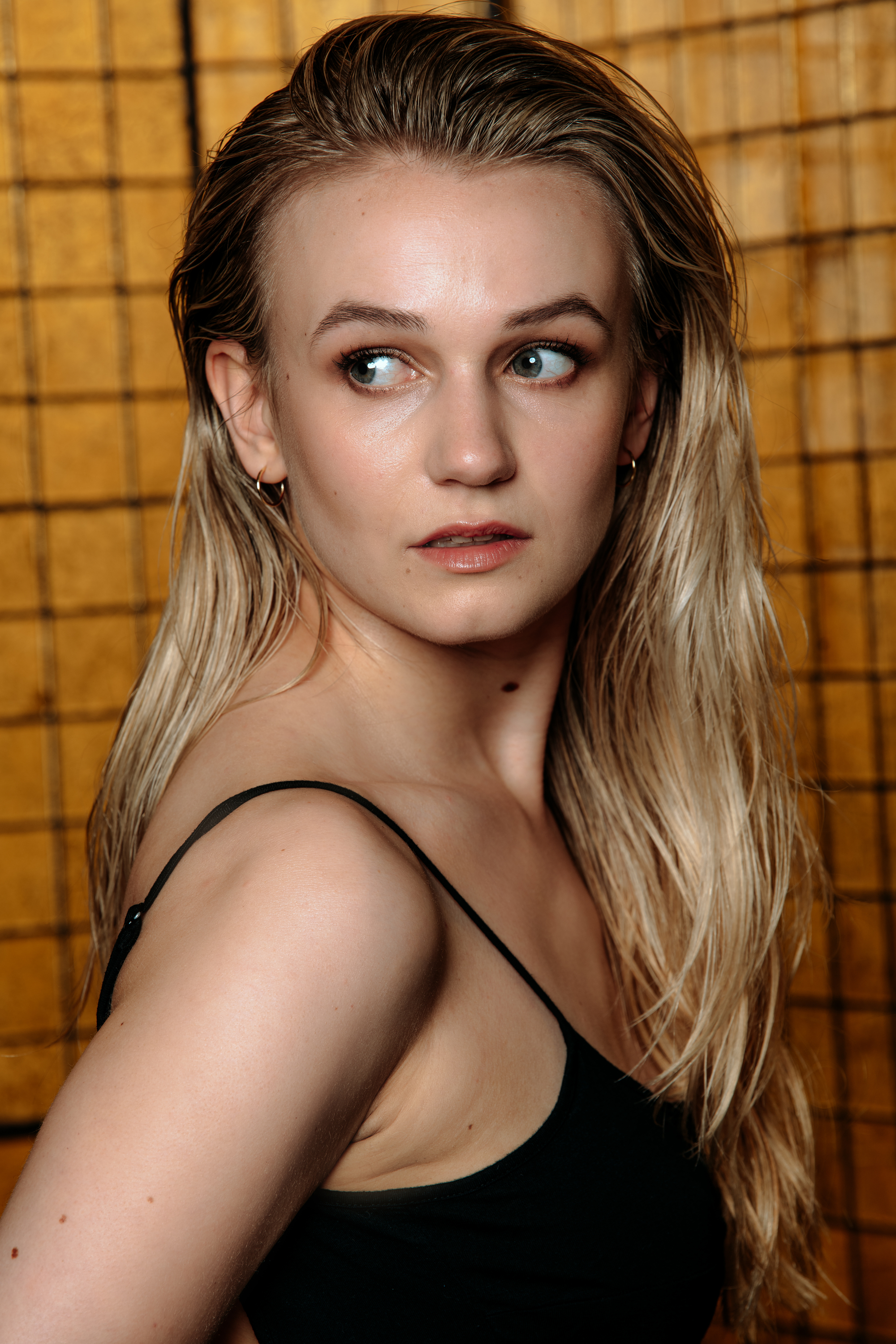 модели LS нудизм