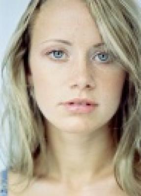 Meni mashinada emishingga ruxsat beraman Formadagi nemis pornosini tomosha qiling