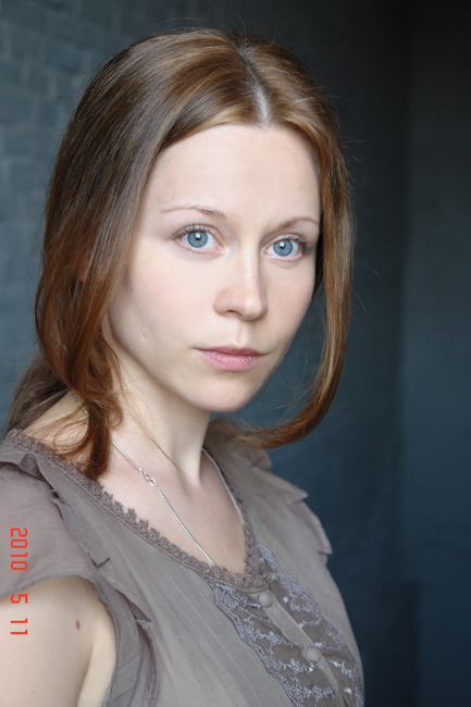 Mushukni yirtib tashlash video Eng semiz qizlar erkaklarning yuzlarida otirishadi